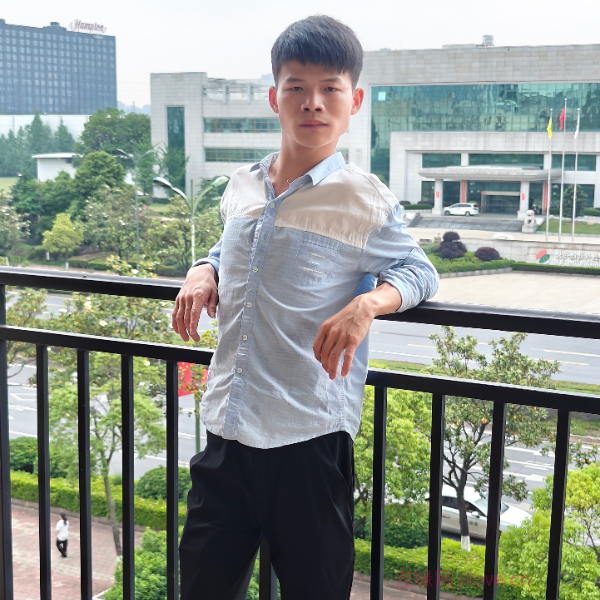湖南28岁单身帅哥真诚找对象-江门征婚相亲网