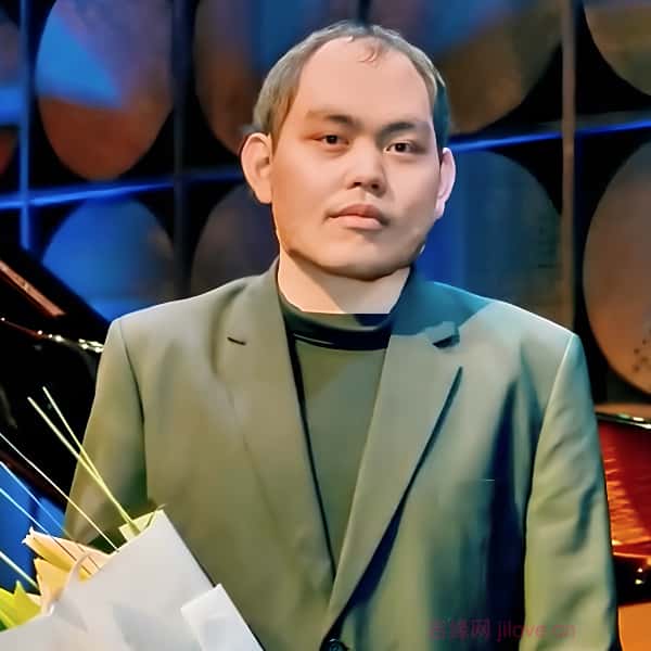 香港27岁单身帅哥真诚找对象-江门征婚相亲网
